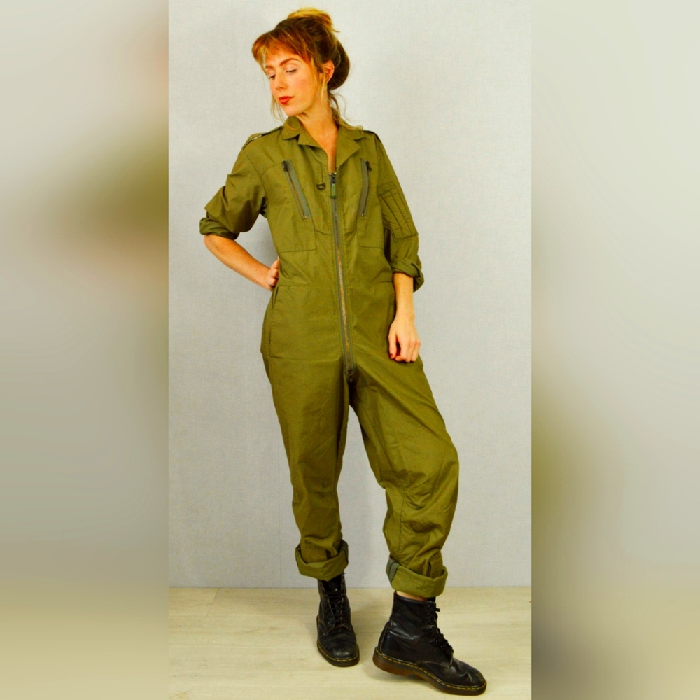 Vintage OG 90s British Flight Suit / Khaki Green Coveralls Jumpsuit Boilersuit